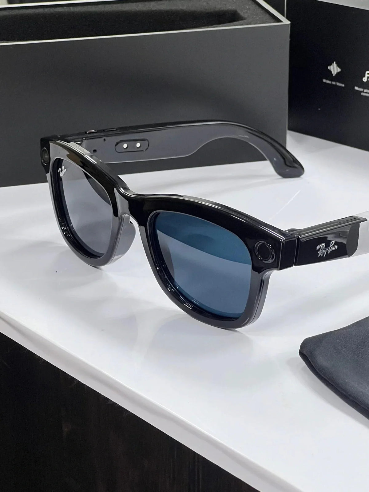 Smart Goggles with AI Camera, Voice Assistant & Built-In Music (Premium Replica) (Buy 1 Get 1 Free )